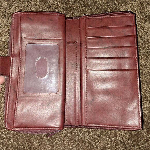 Buxton Top Grain Cowhide Exterior Wallet/Checkbook - Picture 8 of 9